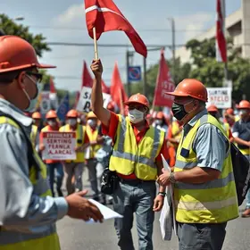 servidores municipais em greve