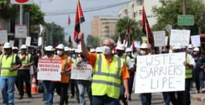 servidores municipais em greve em Araras