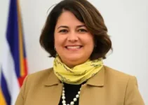 Elaine Brambilla prefeita Araras